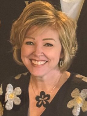 Meet your Posher, Debbie